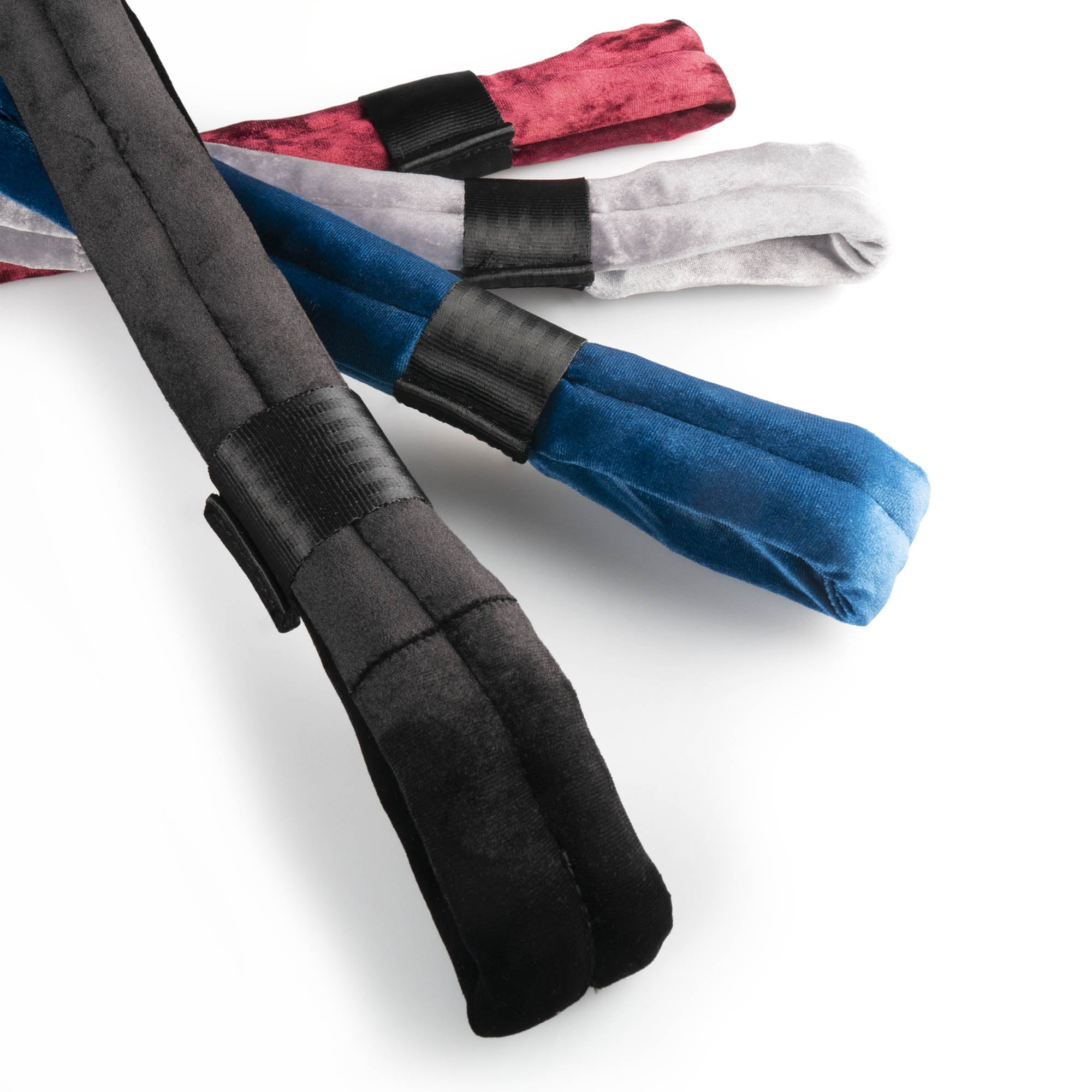 All colour variants hand loops overlapping