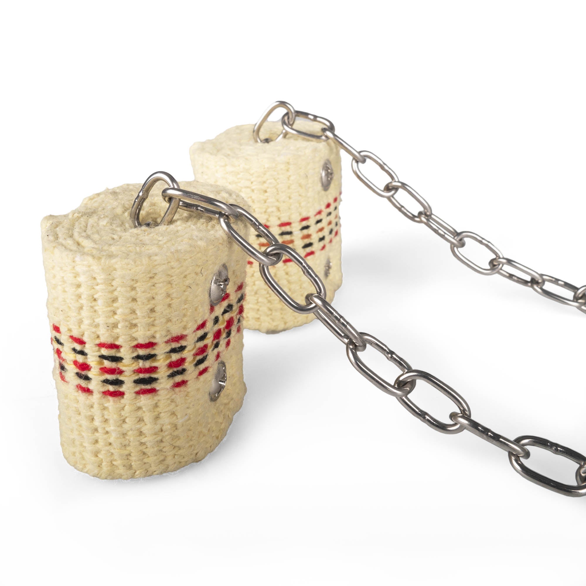 closu up of wick and chain