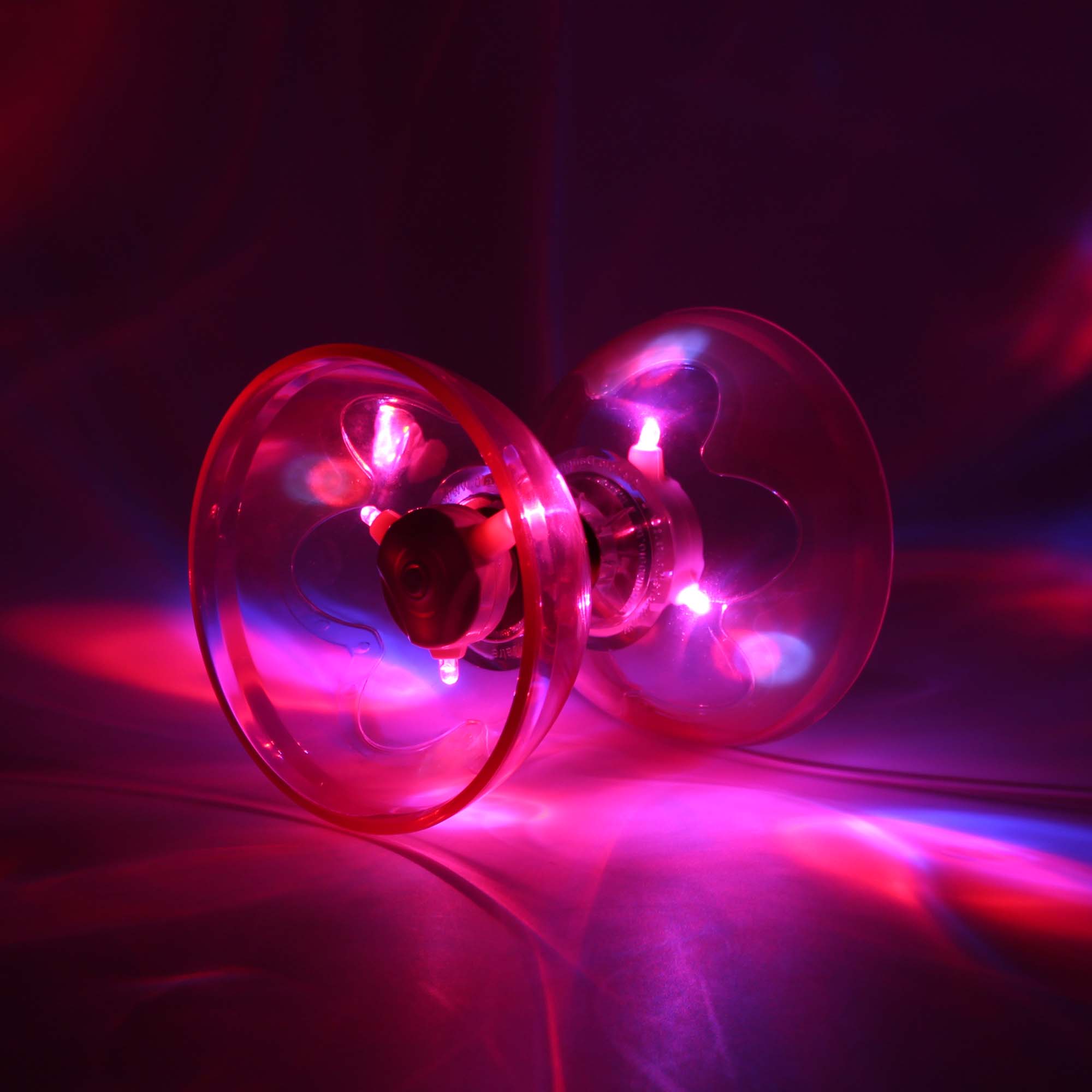 diabolo fitted with LED units glowing