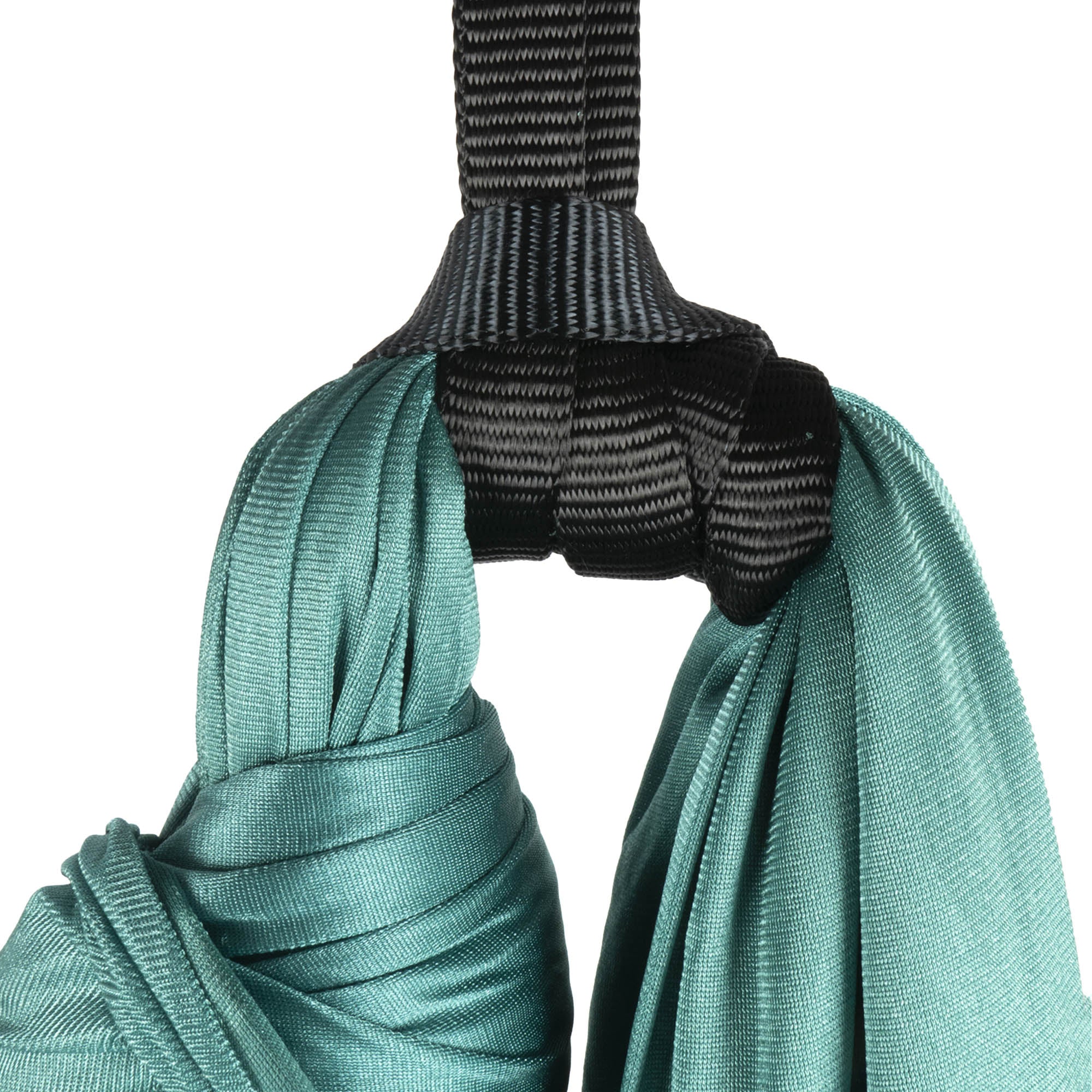 6 loop chain tied to hammock close up