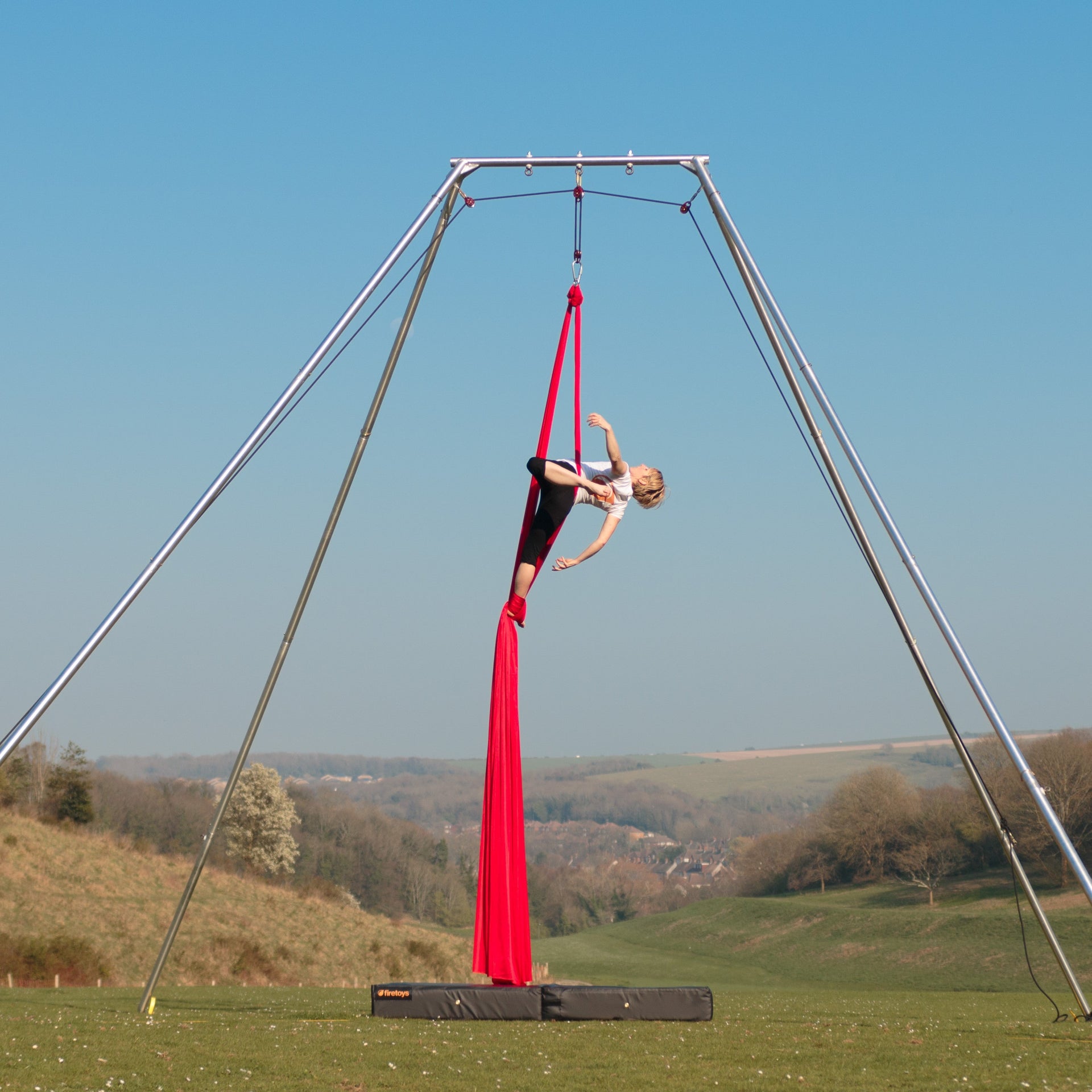 Firetoys Freestanding Outdoor Aerial Rig - 5.5m - BigRig